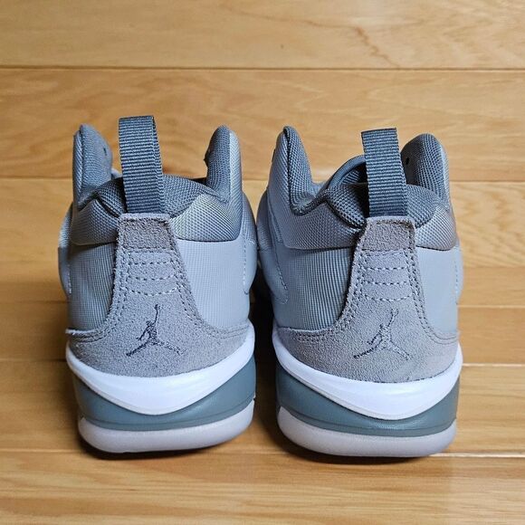 Nike Jordan Stay Loyal 3 GS Wolf Cool Grey White Basketball Shoes FB9922 012 - Picture 10 of 12